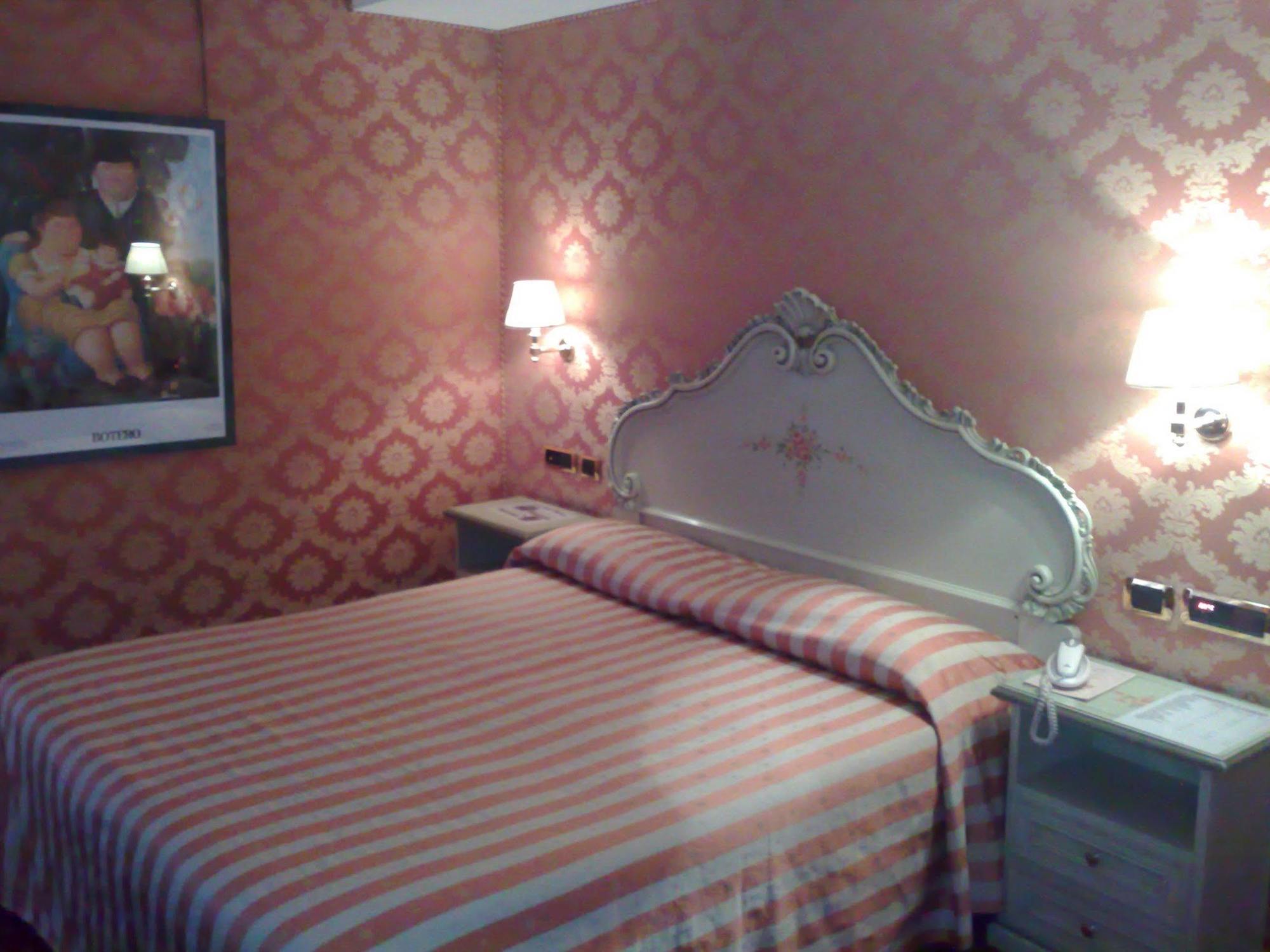 ונציה Hotel Lux מראה חיצוני תמונה